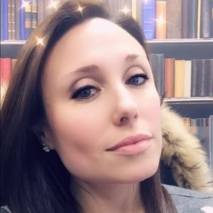 Meet your Posher, Dana